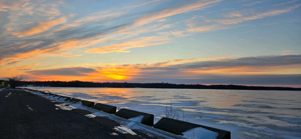 GIF uploaded by Maria