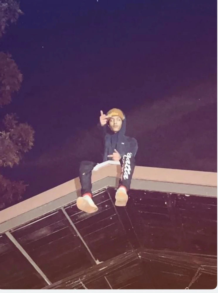 Image uploaded by Tayveion