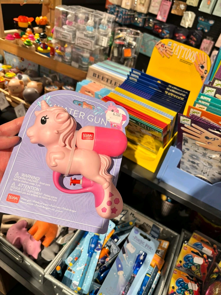 GIF uploaded by Deiiii