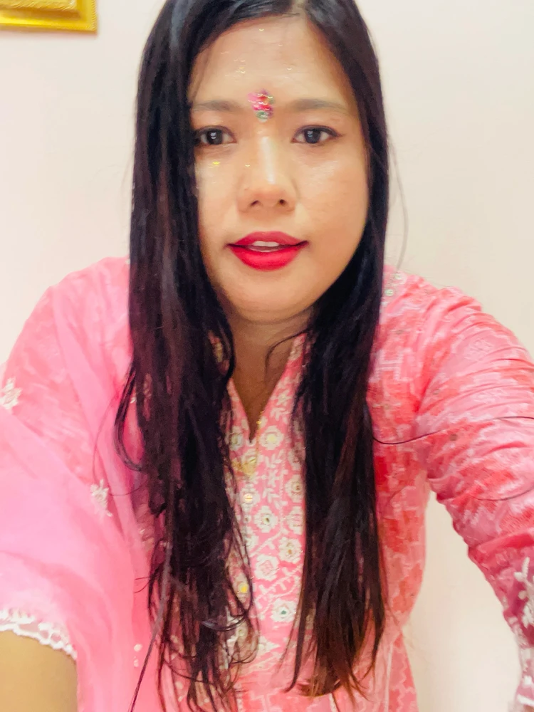 GIF uploaded by Rose