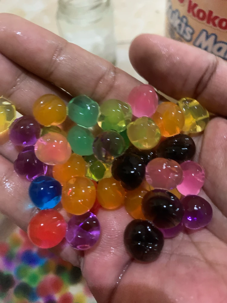 GIF diunggah oleh Yuni