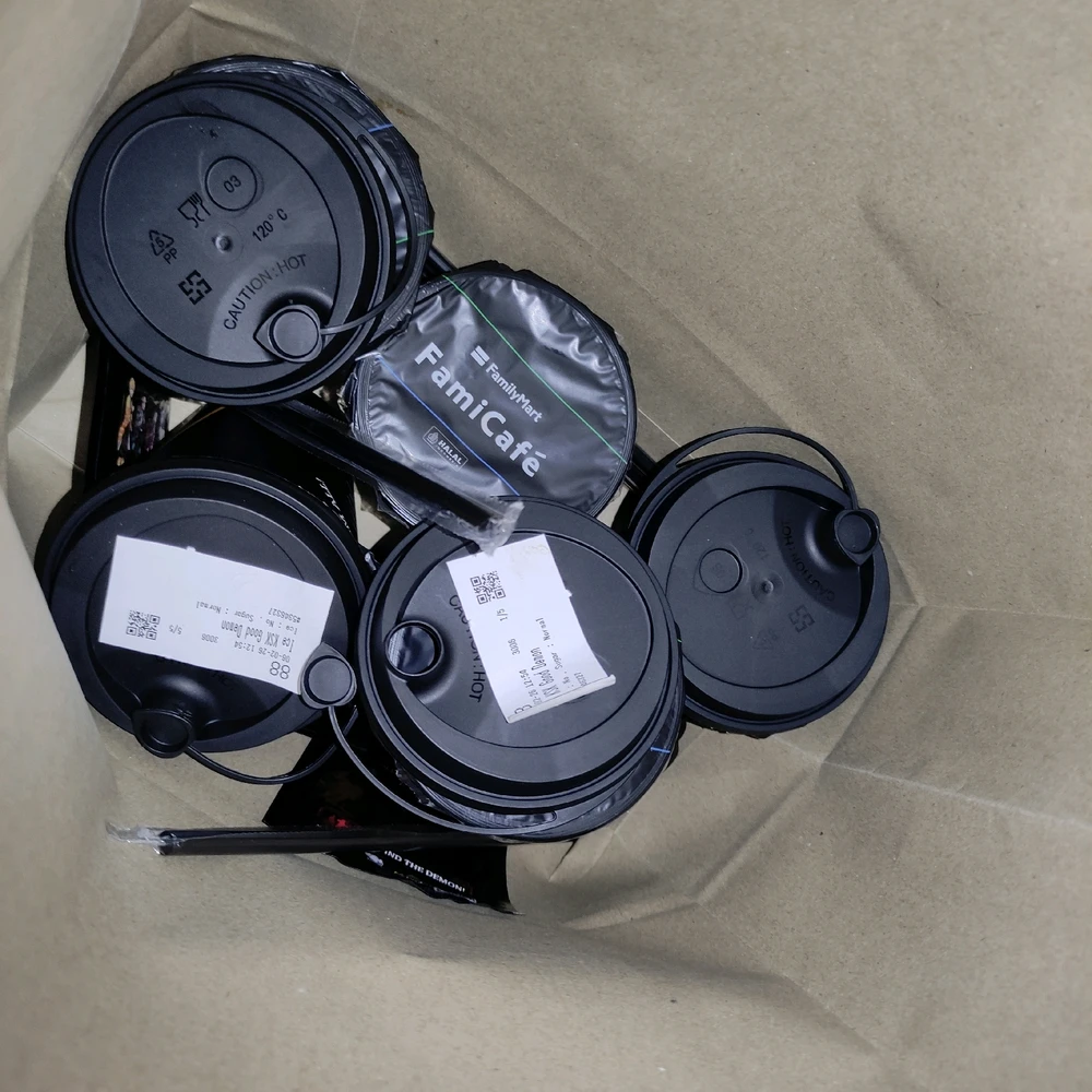 Gambar diunggah oleh 𝚅𝙴𝙻𝙾𝚄𝚁𝙸𝚇