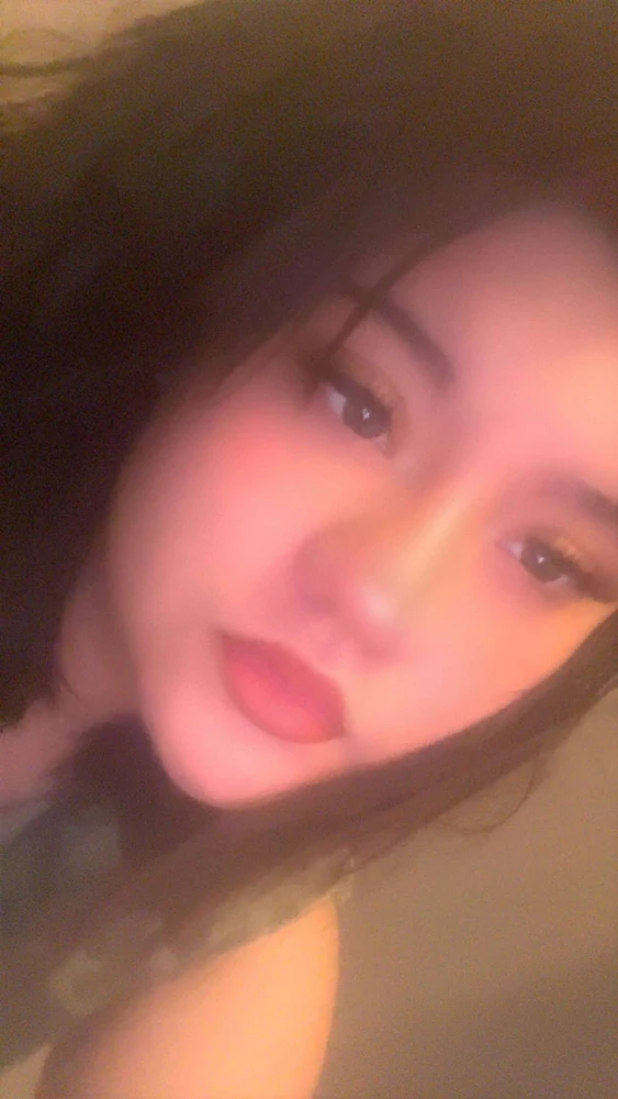 GIF uploaded by Rosalia