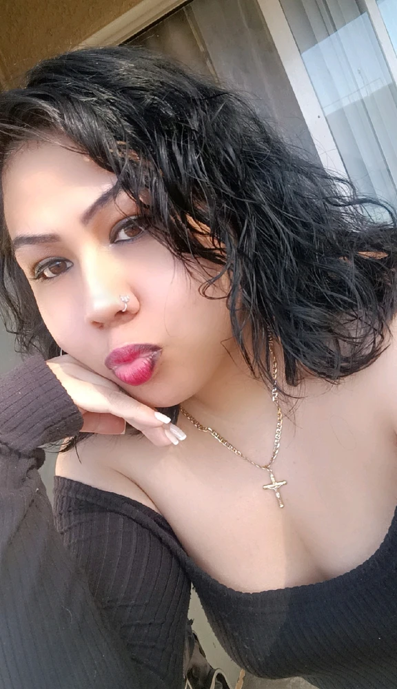 GIF uploaded by Anna