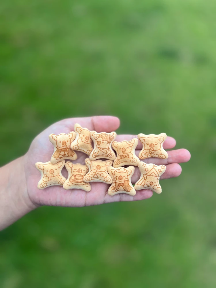 GIF uploaded by Indah