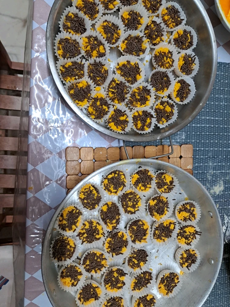 GIF uploaded by Aina