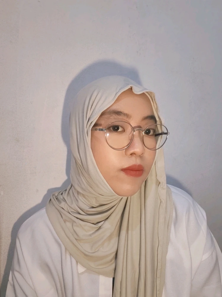 GIF uploaded by Adhe