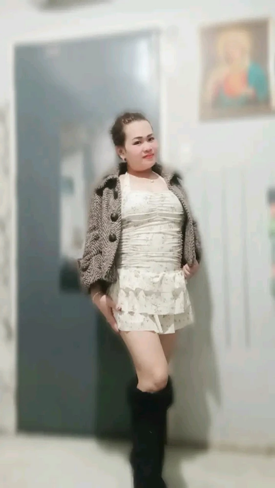 GIF uploaded by Brenda Martinez