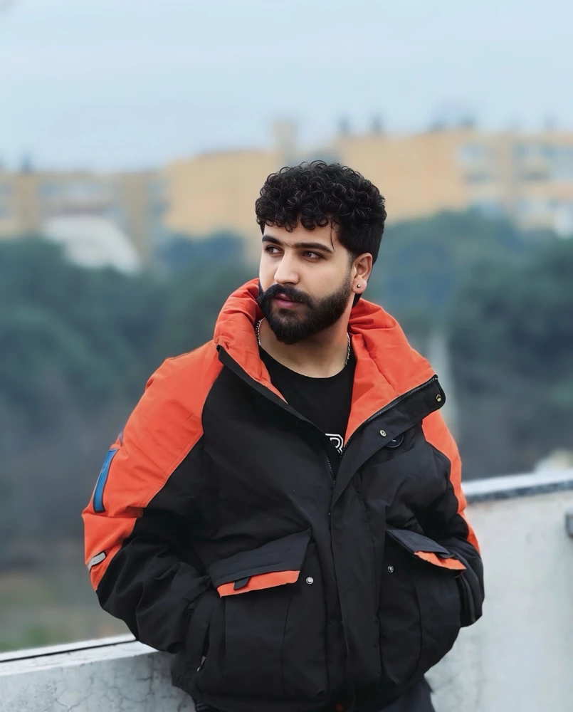 GIF uploaded by SAHIL