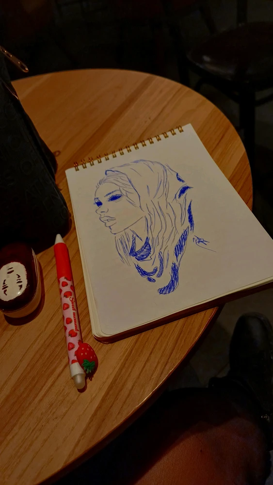 Siyah Siyah tarafından yüklenen GIF