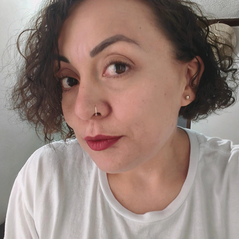 GIF uploaded by Nora Danithza