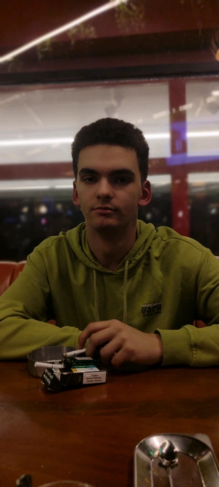 GIF ngarkuar nga Semih