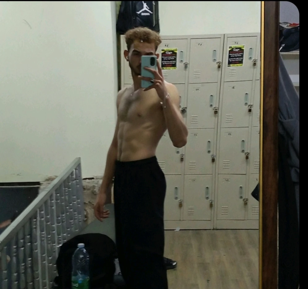 صورة رفعها يوسف