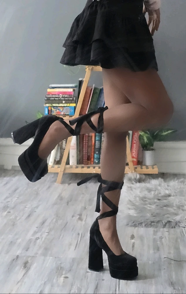 GIF uploaded by 《🌹.::Lenöré::.🌹》