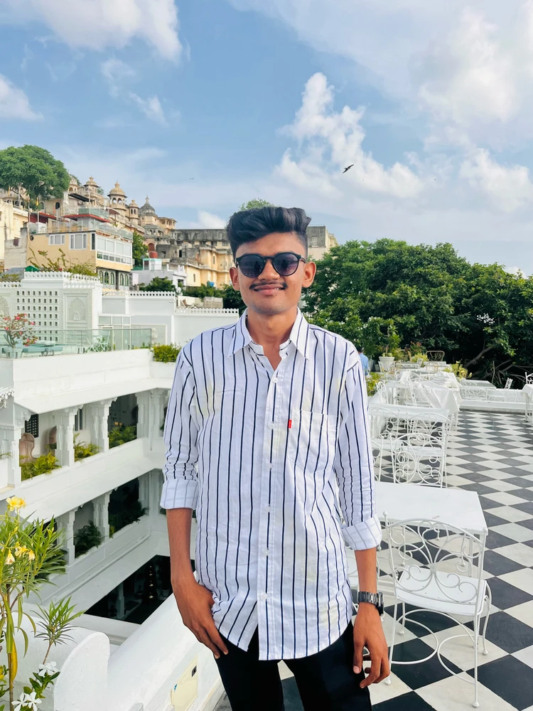 GIF uploaded by Harsh Vadoliya