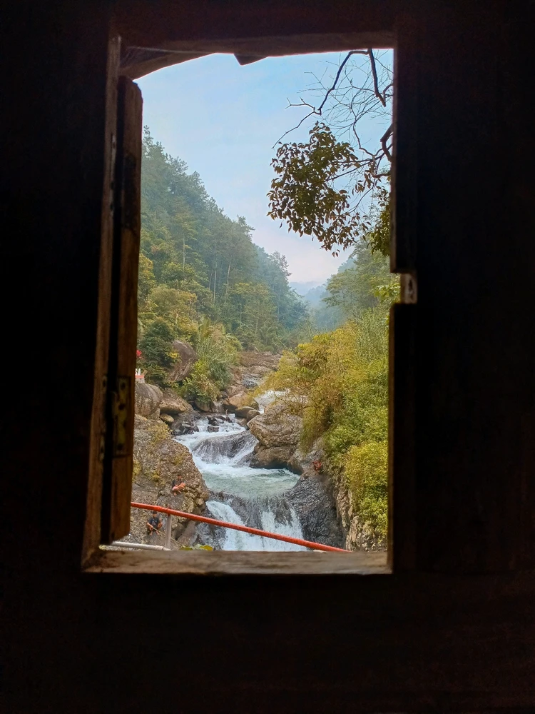 GIF diunggah oleh Mugi