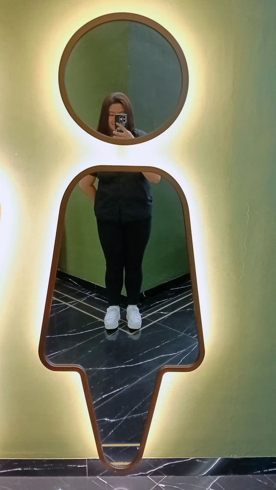 GIF uploaded by Sharleen Huang