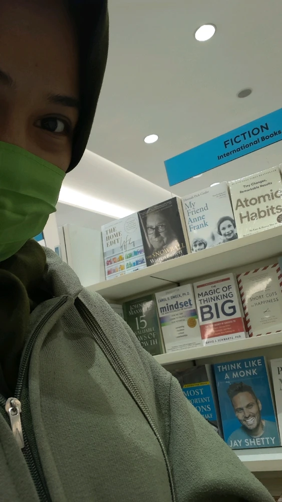 GIF diunggah oleh Sagitalia