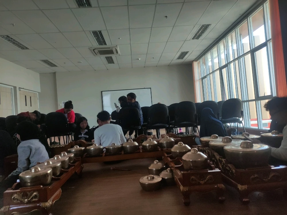 GIF uploaded by Alan