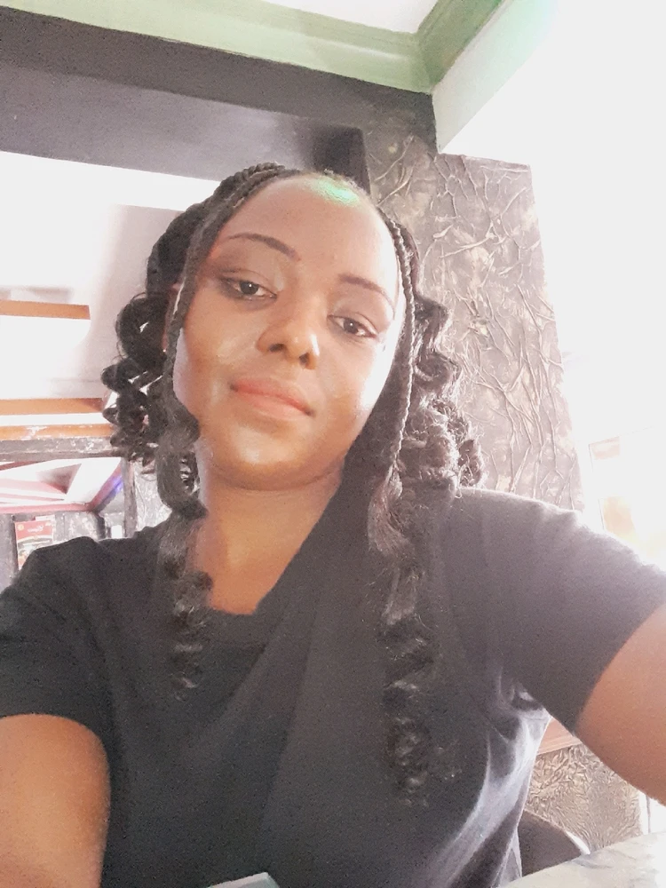 GIF uploaded by Emilly anita