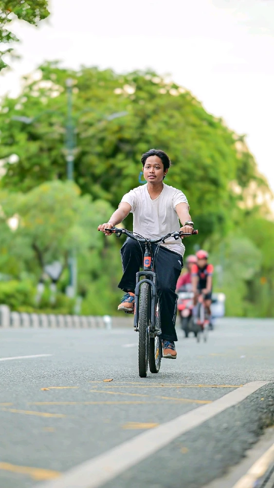 GIF uploaded by Aqwam