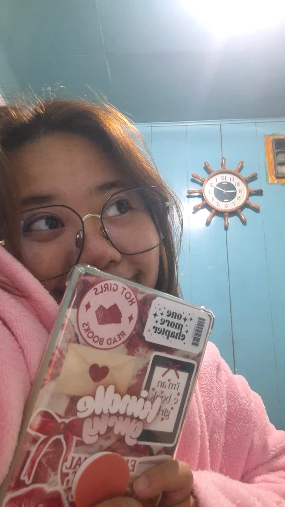 GIF uploaded by Diana