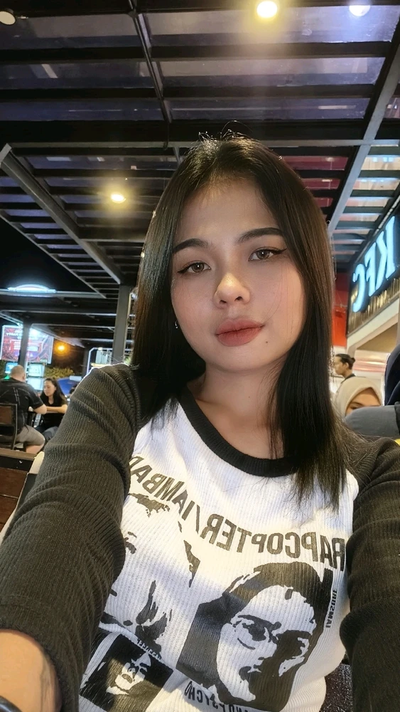 GIF uploaded by Gabby