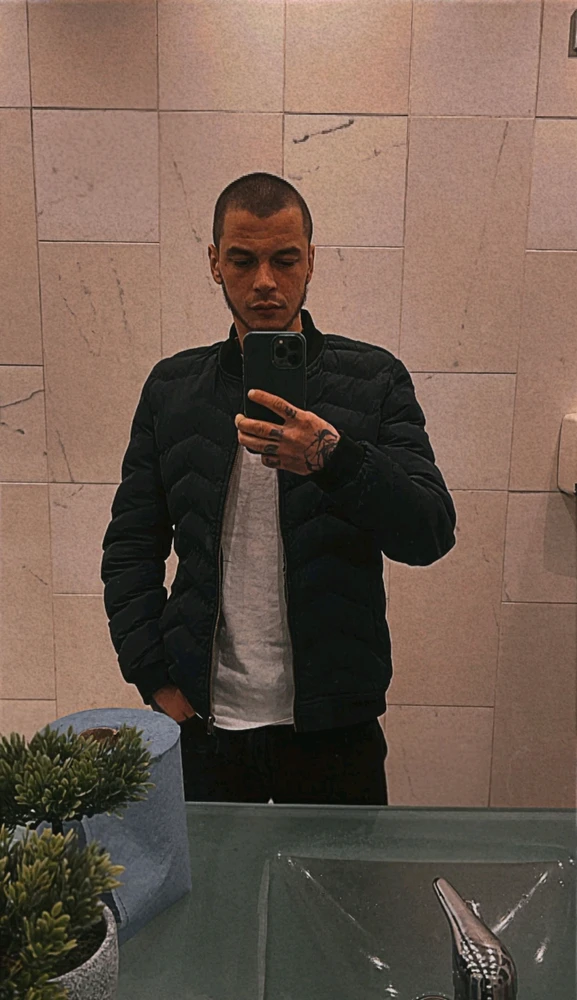 GIF încărcat de Andrei