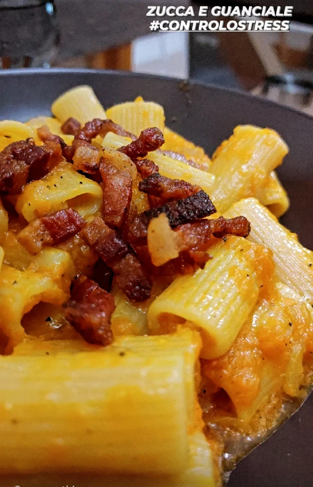 GIF uploaded by Walter