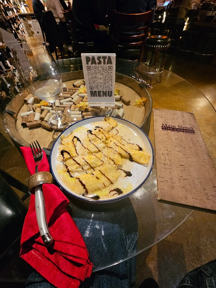 GIF uploaded by RYAN