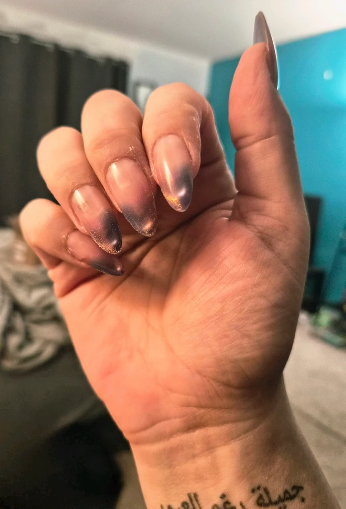 GIF uploaded by Elizabeth