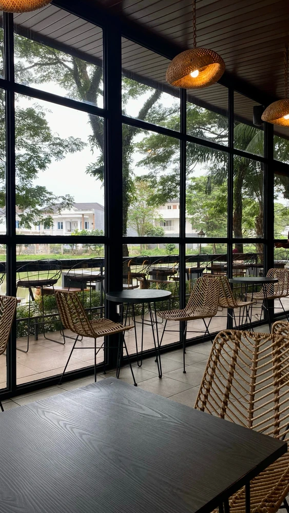 GIF uploaded by Indah