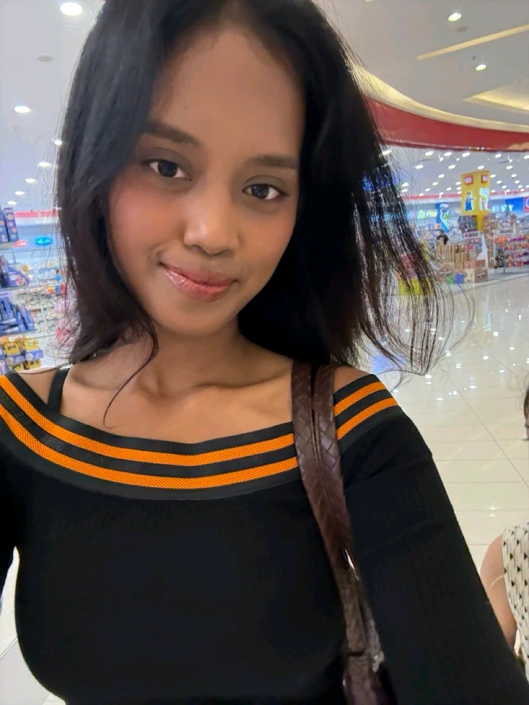 GIF uploaded by jeany