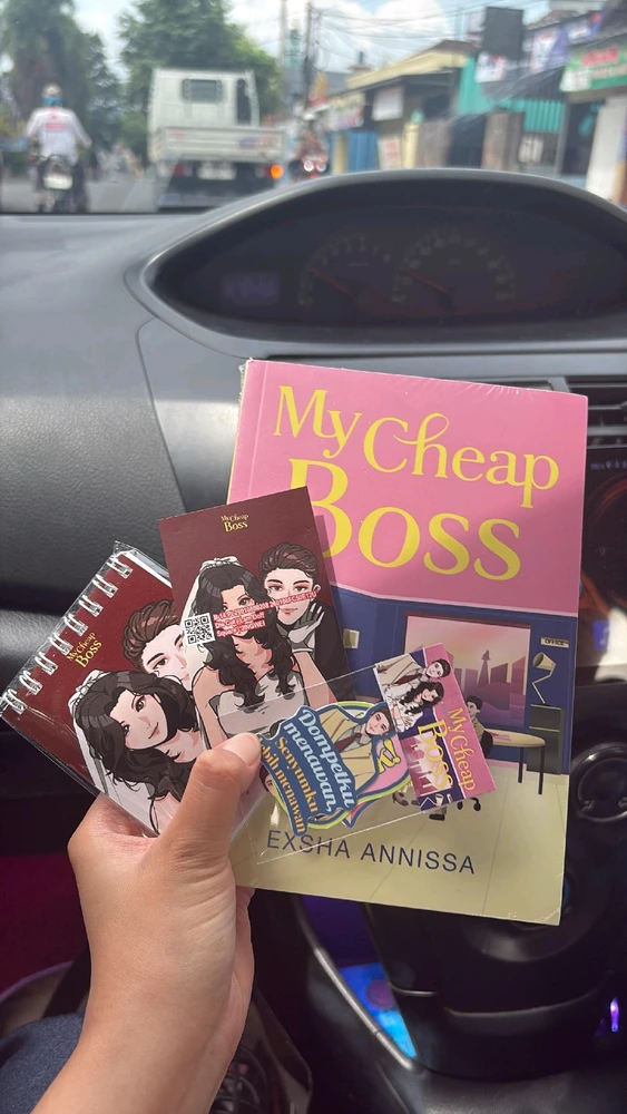 GIF diunggah oleh Yaya