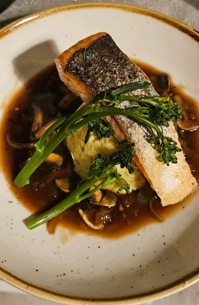 GIF uploaded by Peter