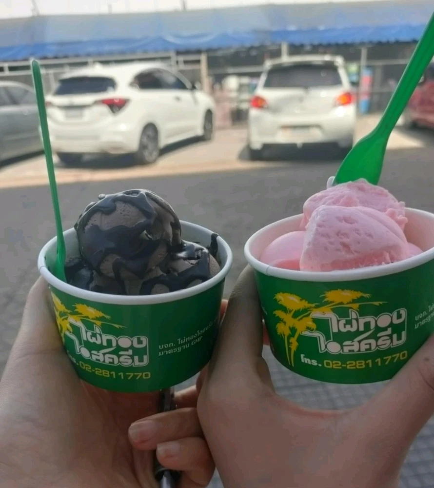 GIF uploaded by Jellyfish