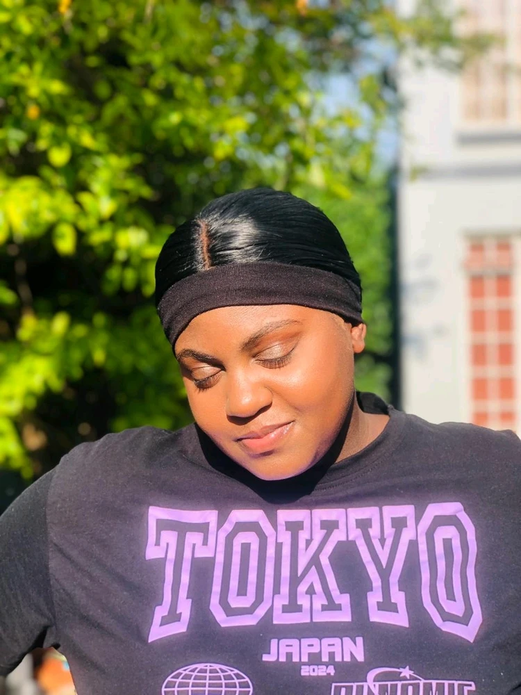 GIF uploaded by Rosa