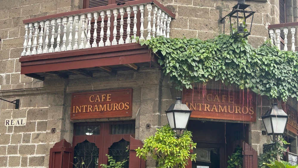 GIF uploaded by Sunflower