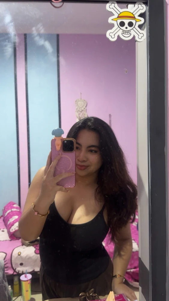 GIF uploaded by Dinda