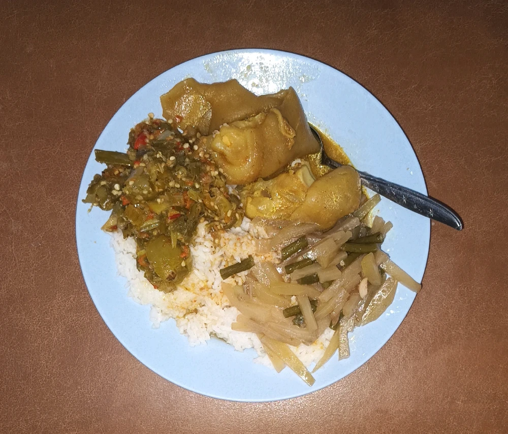 GIF uploaded by Claudy