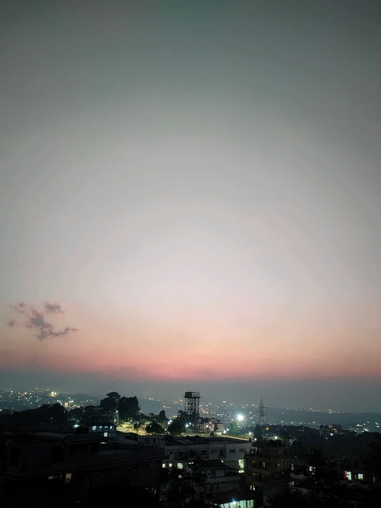 GIF diunggah dening V