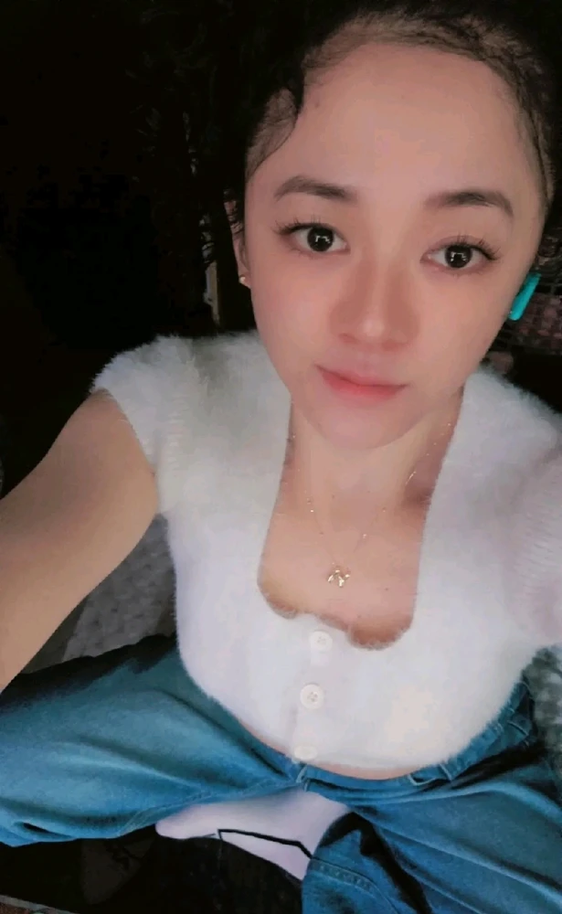 GIF uploaded by Antonette