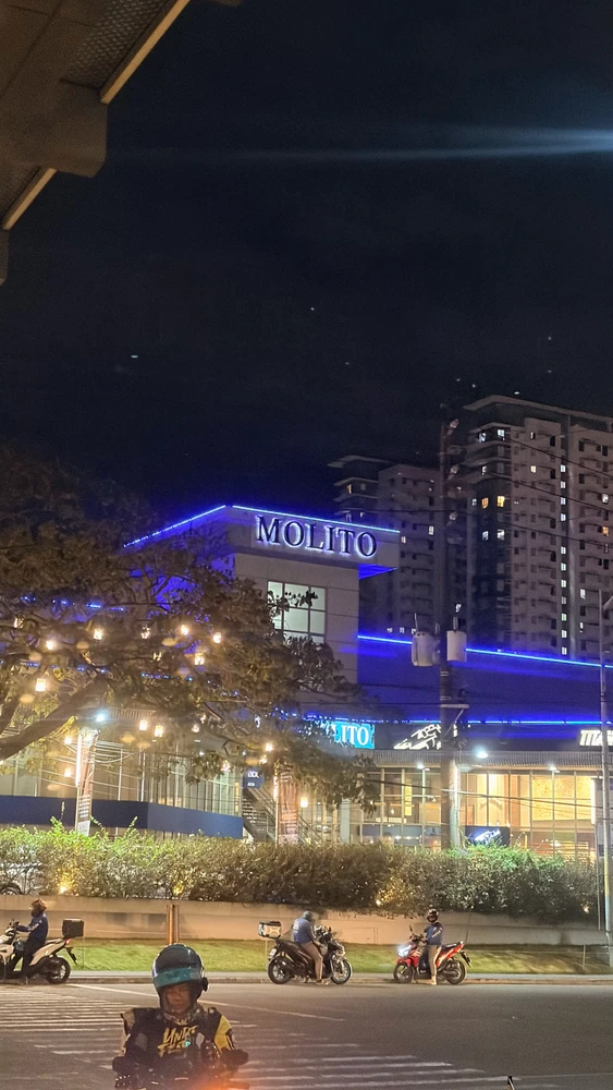 GIF uploaded by Sunflower