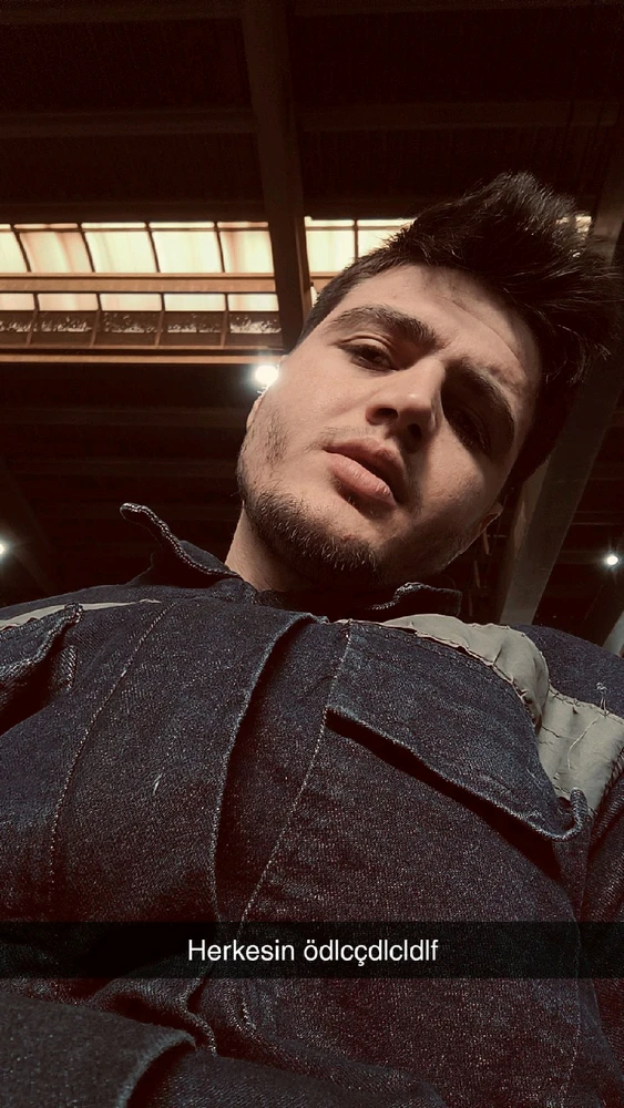 GIF uploaded by Uzay