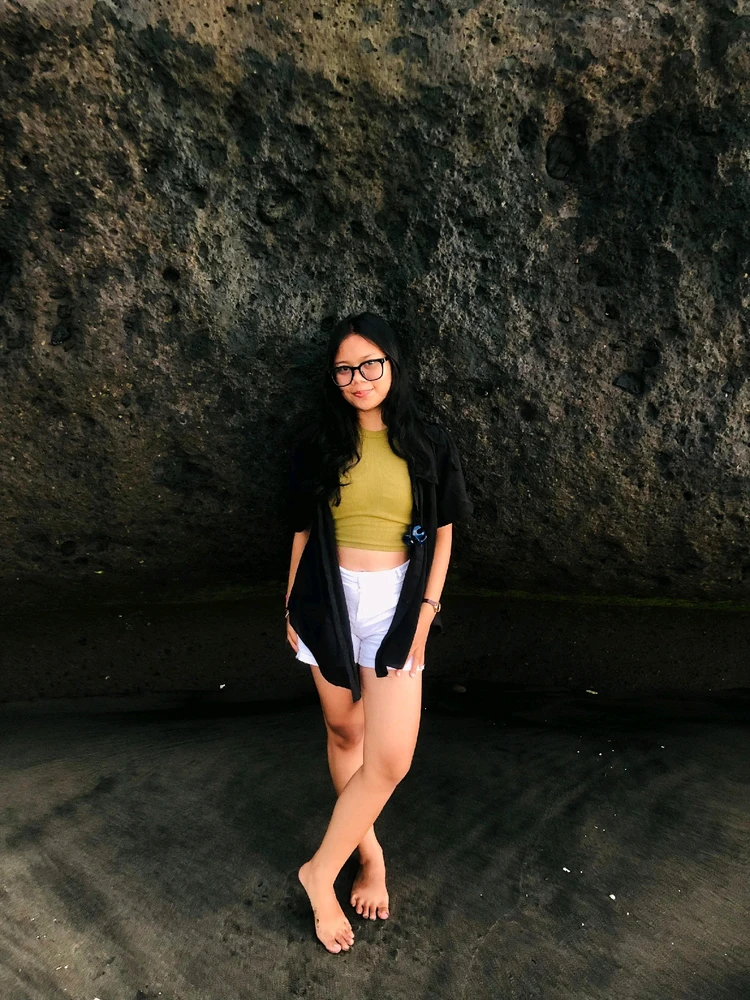 GIF diunggah oleh Alikaputri