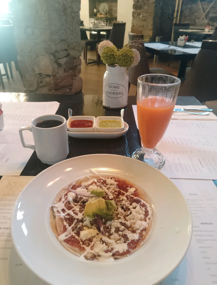 GIF uploaded by Ruben