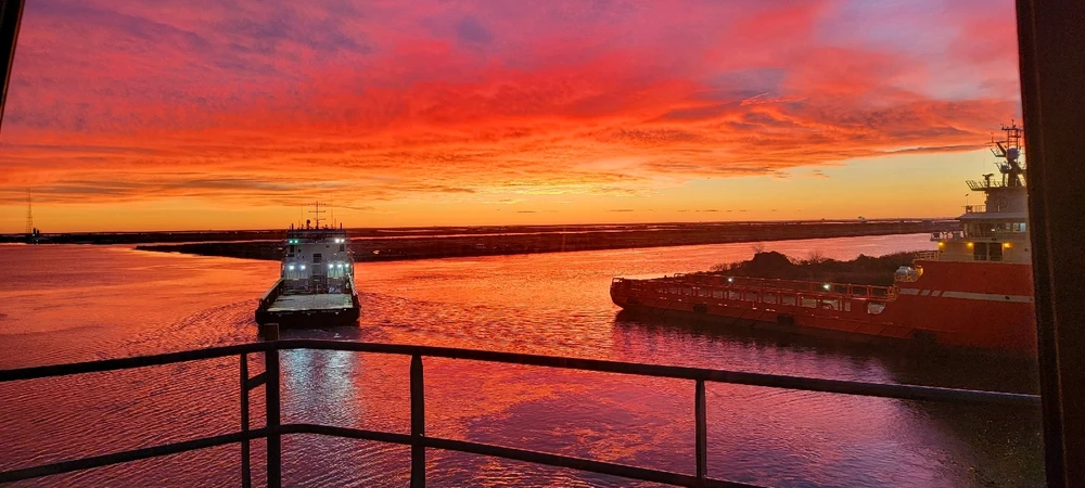 GIF uploaded by Vlad