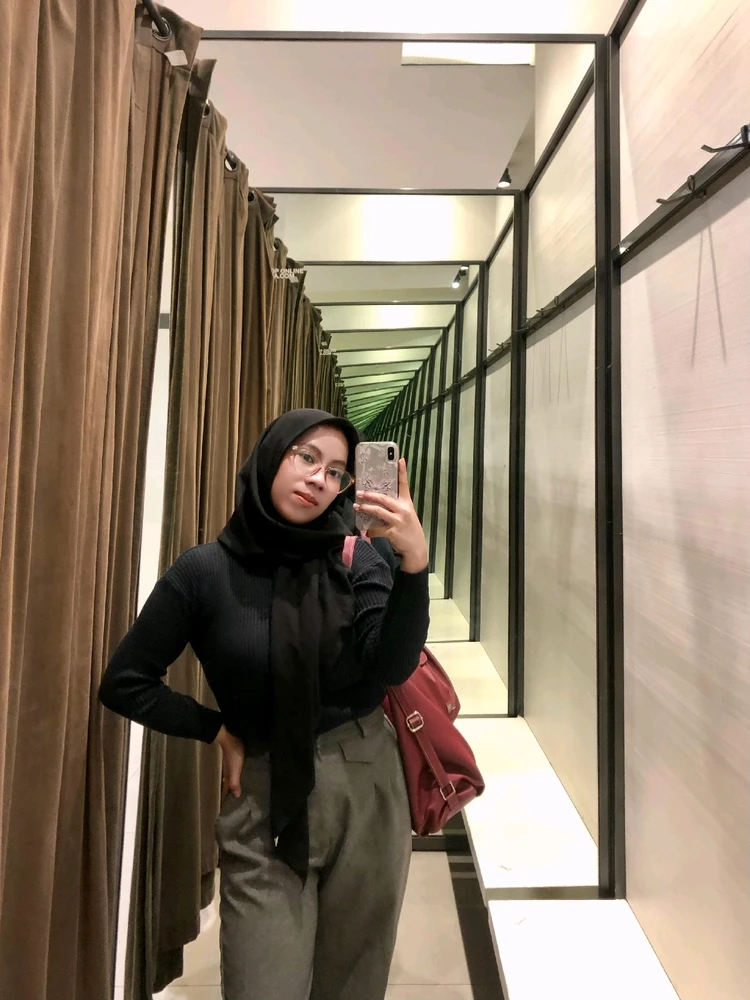 GIF uploaded by Liii