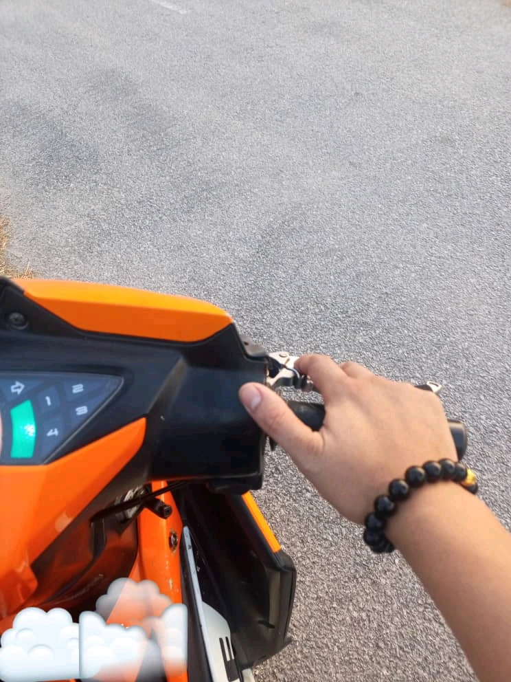 GIF dimuat naik oleh Shafiq