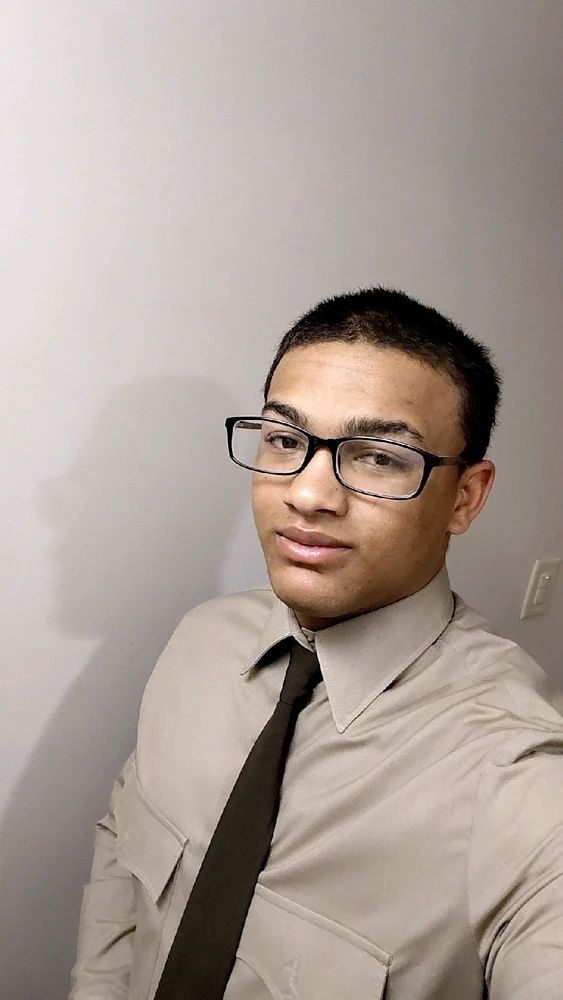 GIF uploaded by Typhail Mcmullen